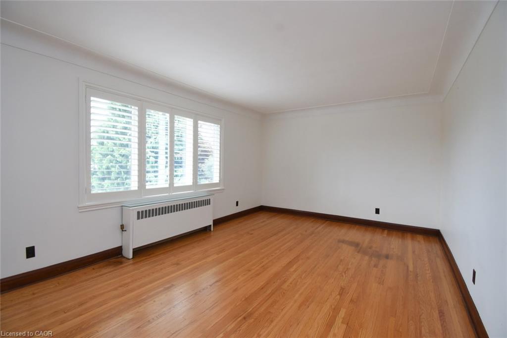 8 Kingsway Drive Property Photo 8