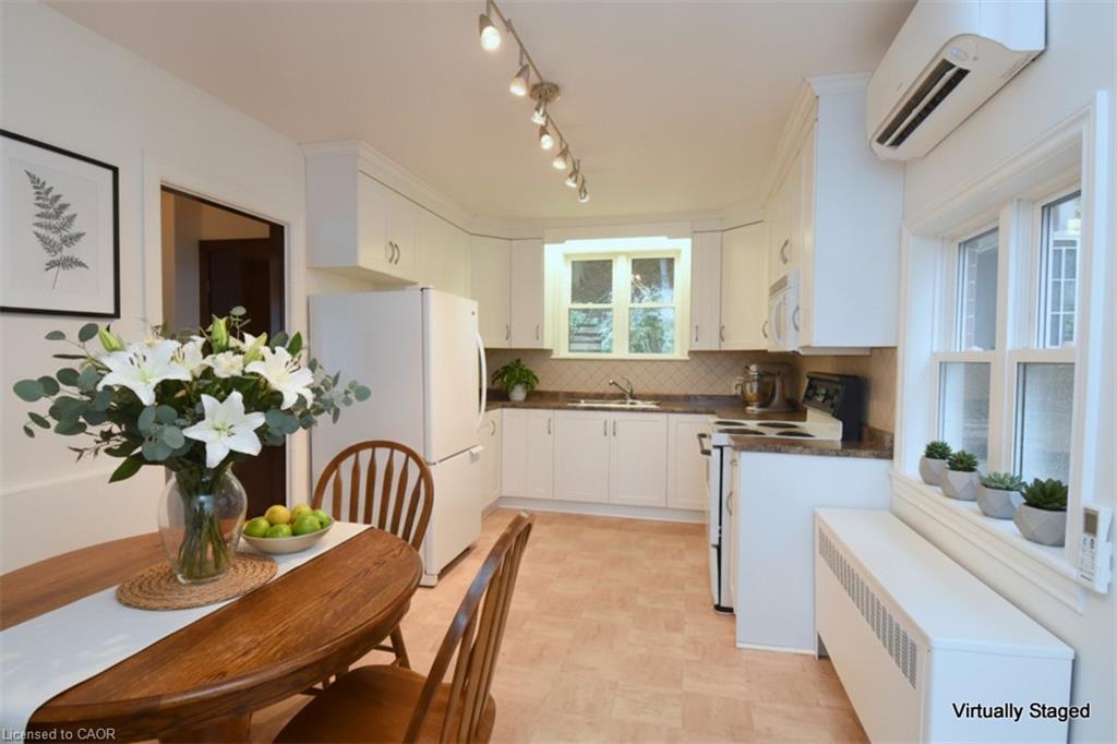 8 Kingsway Drive Property Photo 14