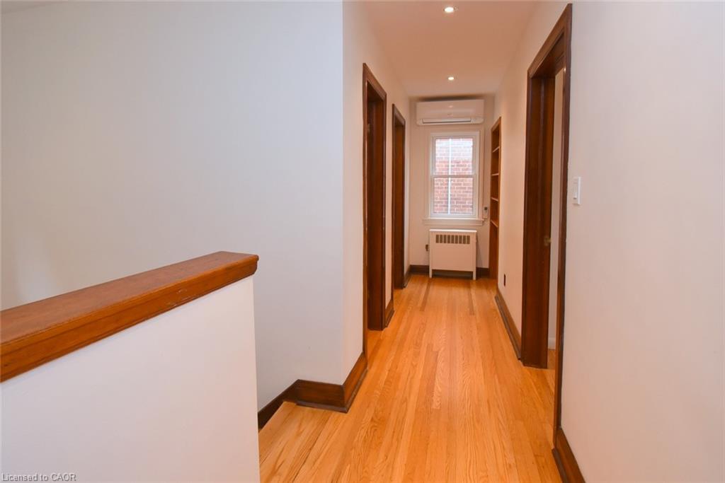 8 Kingsway Drive Property Photo 18