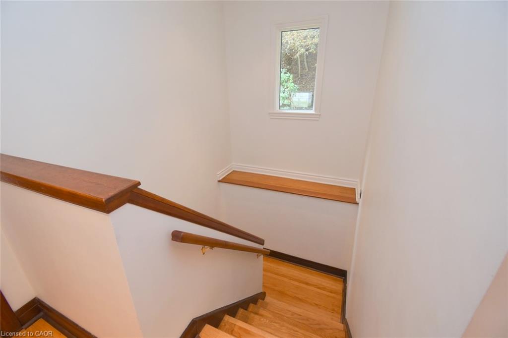 8 Kingsway Drive Property Photo 19