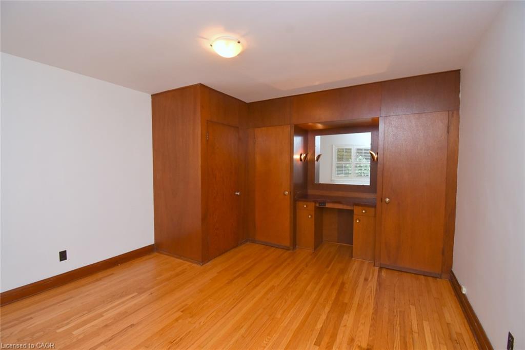 8 Kingsway Drive Property Photo 26