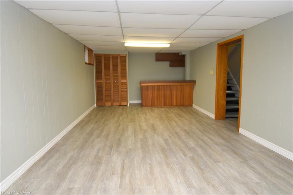 8 Kingsway Drive Property Photo 35