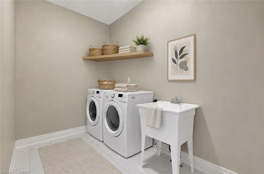 227 Lafayette Street E Property Photo 13