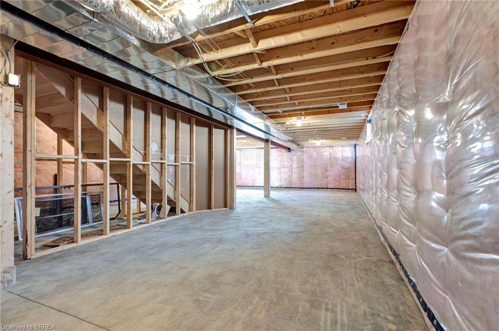 227 Lafayette Street E Property Photo 15