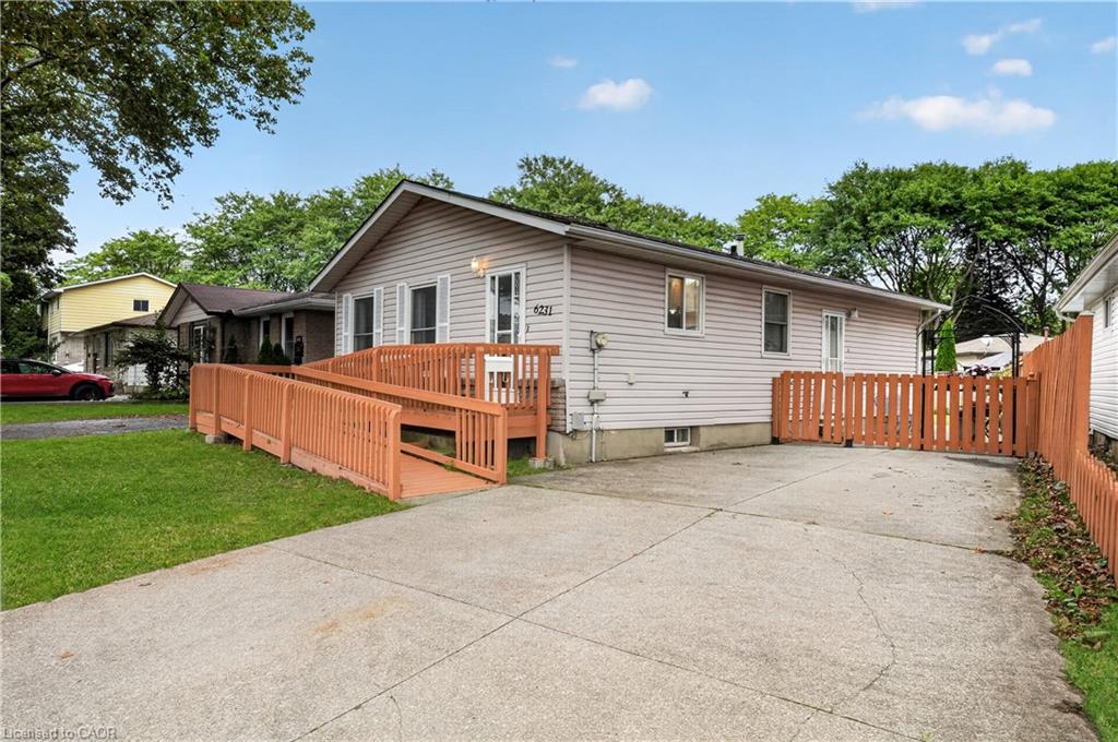 6231 Johnson Drive Property Photo 3