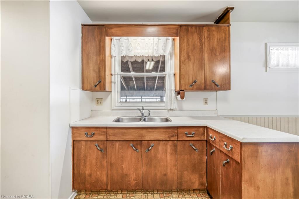 4 Waddington Street Property Photo 16