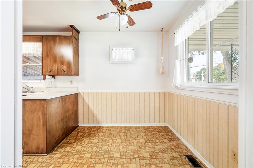 4 Waddington Street Property Photo 20