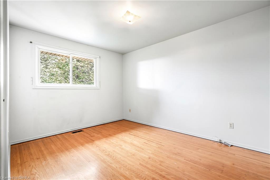 4 Waddington Street Property Photo 25