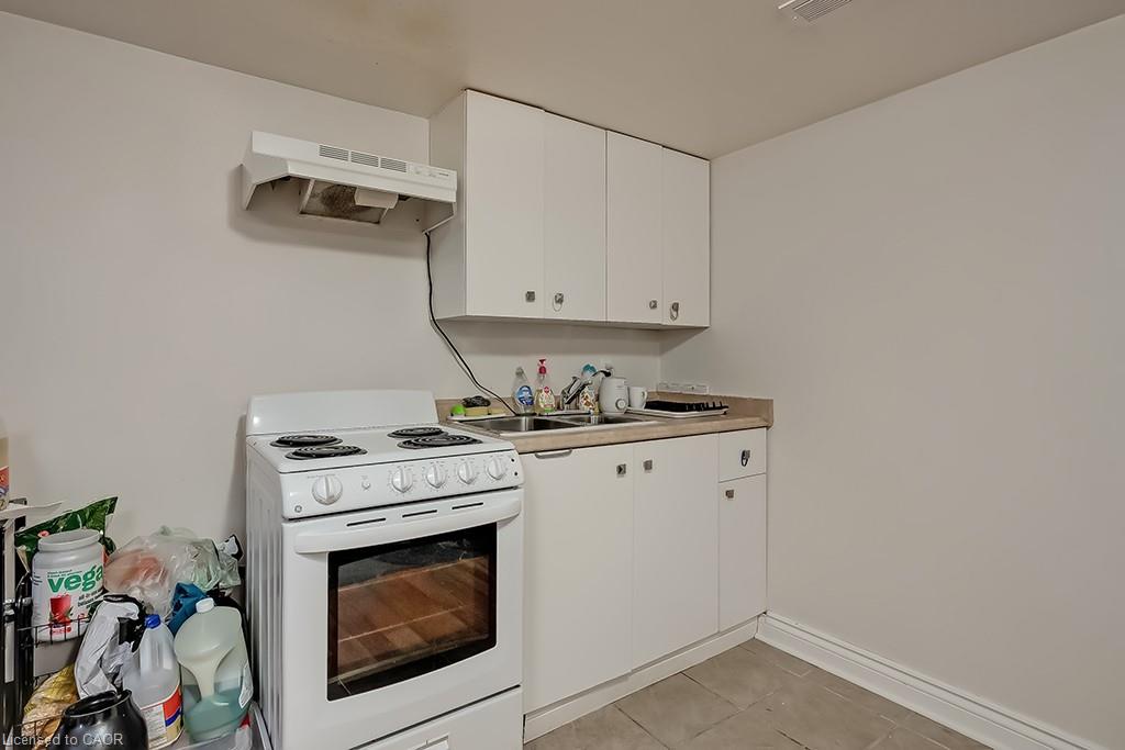 65 Kenilworth Avenue S Property Photo 26