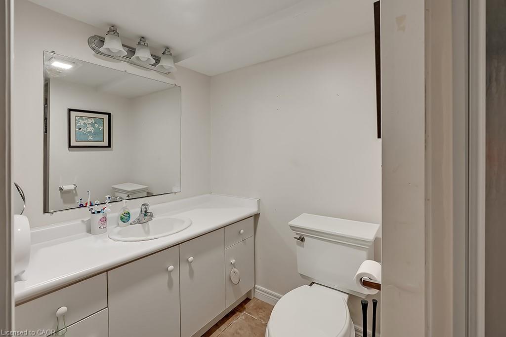 65 Kenilworth Avenue S Property Photo 33
