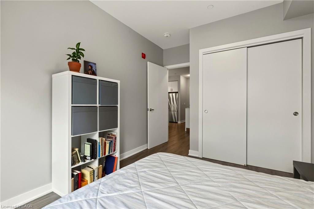 208-320 Plains Road E Property Photo 18