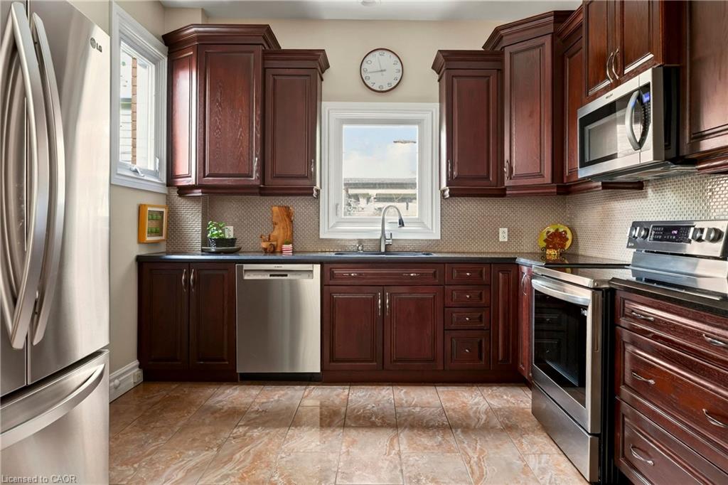 24 Fairleigh Crescent Property Photo 12