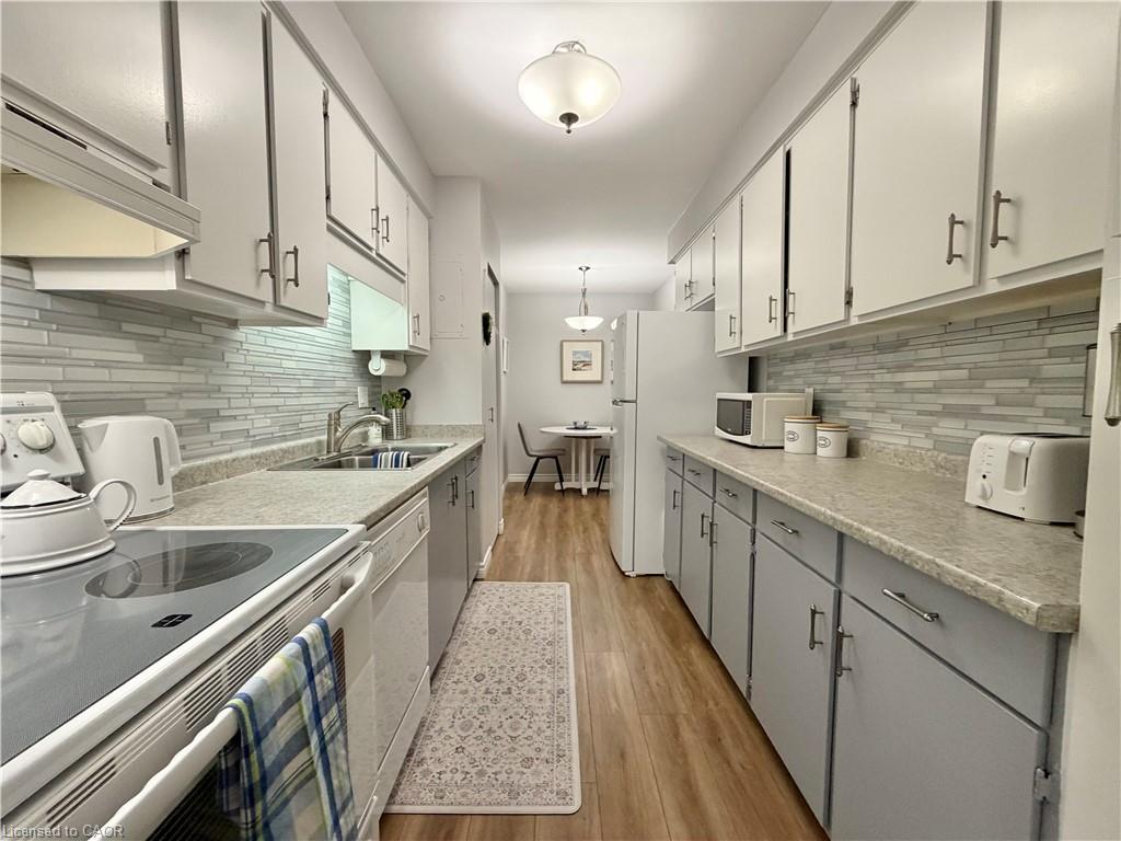 301-944 Caledonian View Property Photo 13