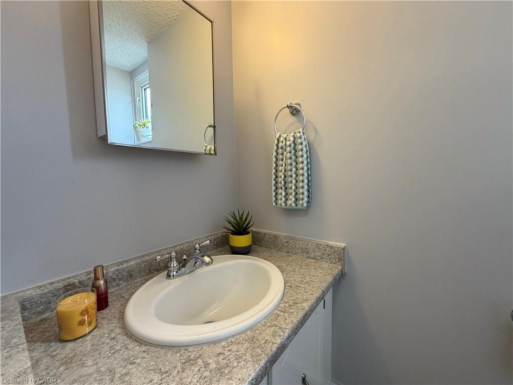 301-944 Caledonian View Property Photo 25