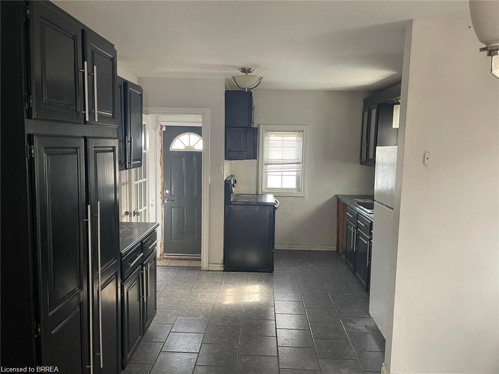 258 Wellington Road Property Photo 4