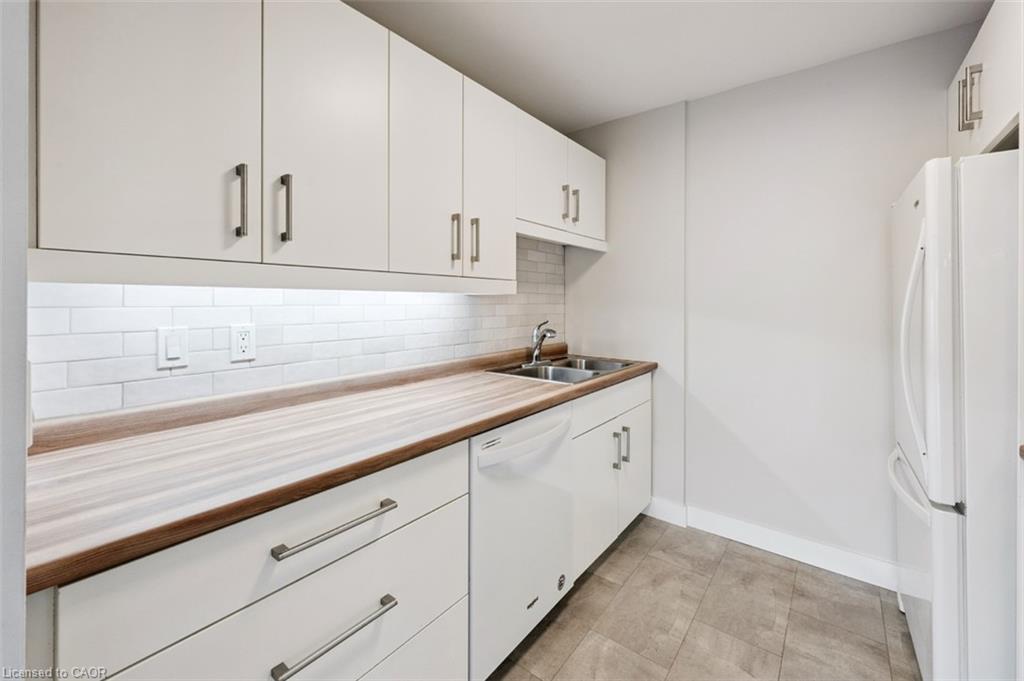 902-358 Waterloo Avenue Property Photo 3