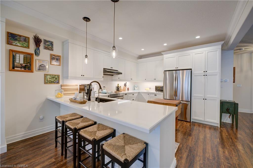 9-60 Dufferin Avenue Property Photo 11