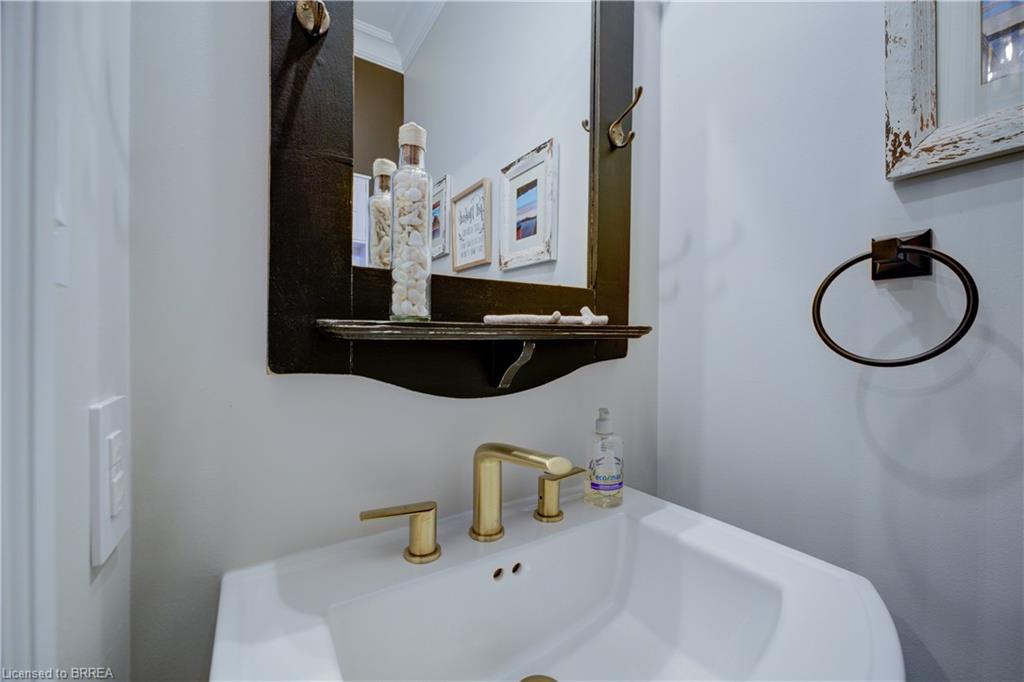 9-60 Dufferin Avenue Property Photo 21