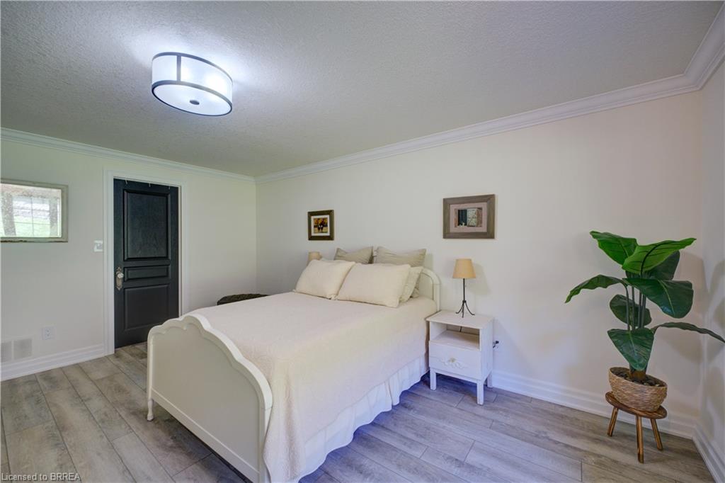 9-60 Dufferin Avenue Property Photo 35