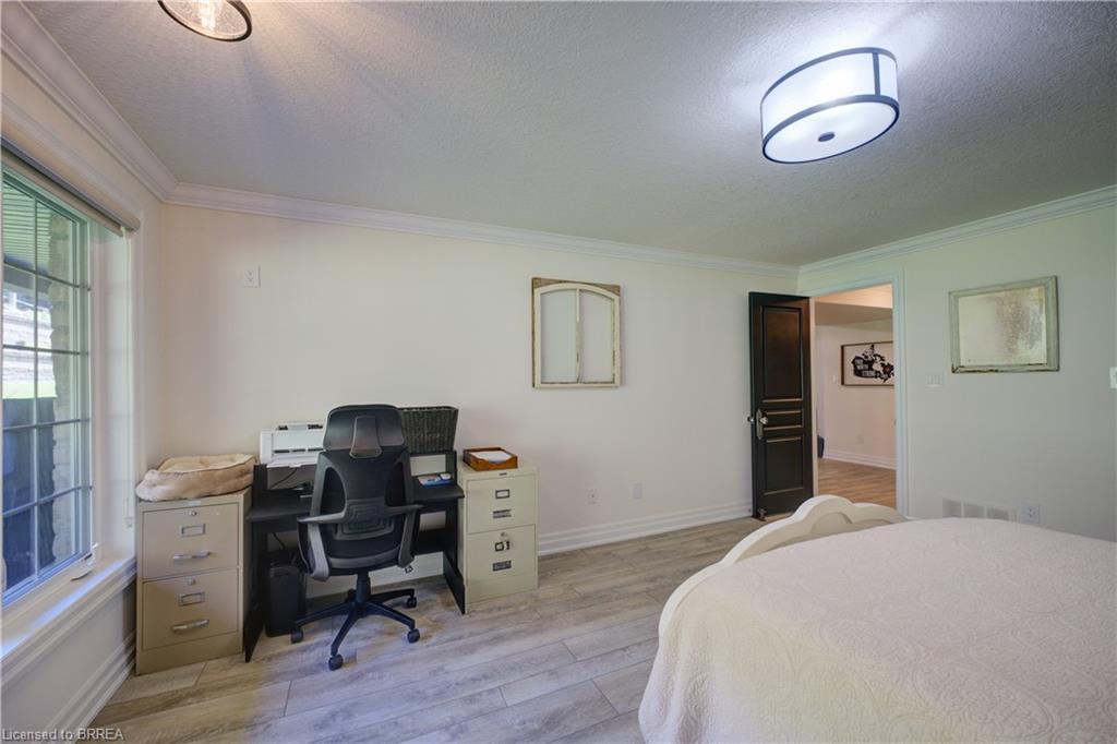 9-60 Dufferin Avenue Property Photo 36