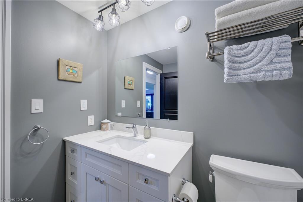 9-60 Dufferin Avenue Property Photo 38