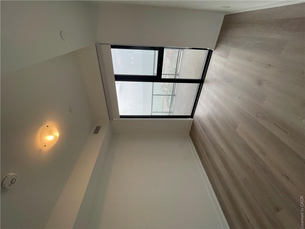 706-2069 Lakeshore Road Property Photo 21