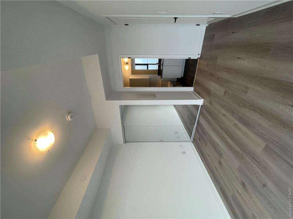 706-2069 Lakeshore Road Property Photo 24