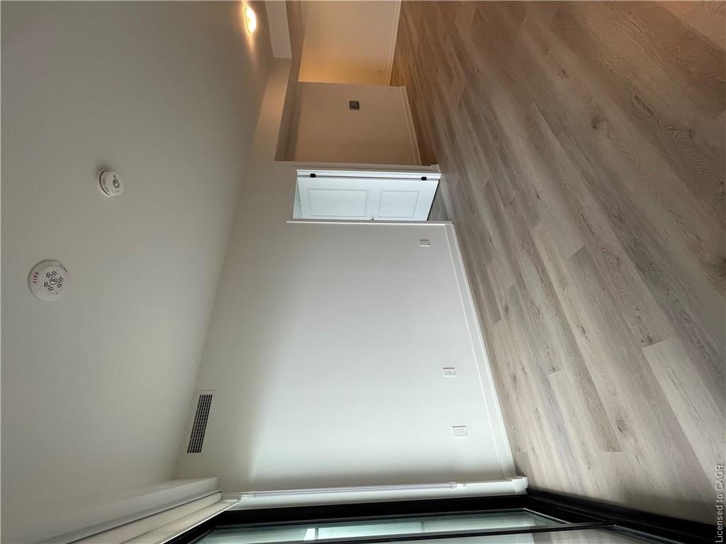 706-2069 Lakeshore Road Property Photo 30