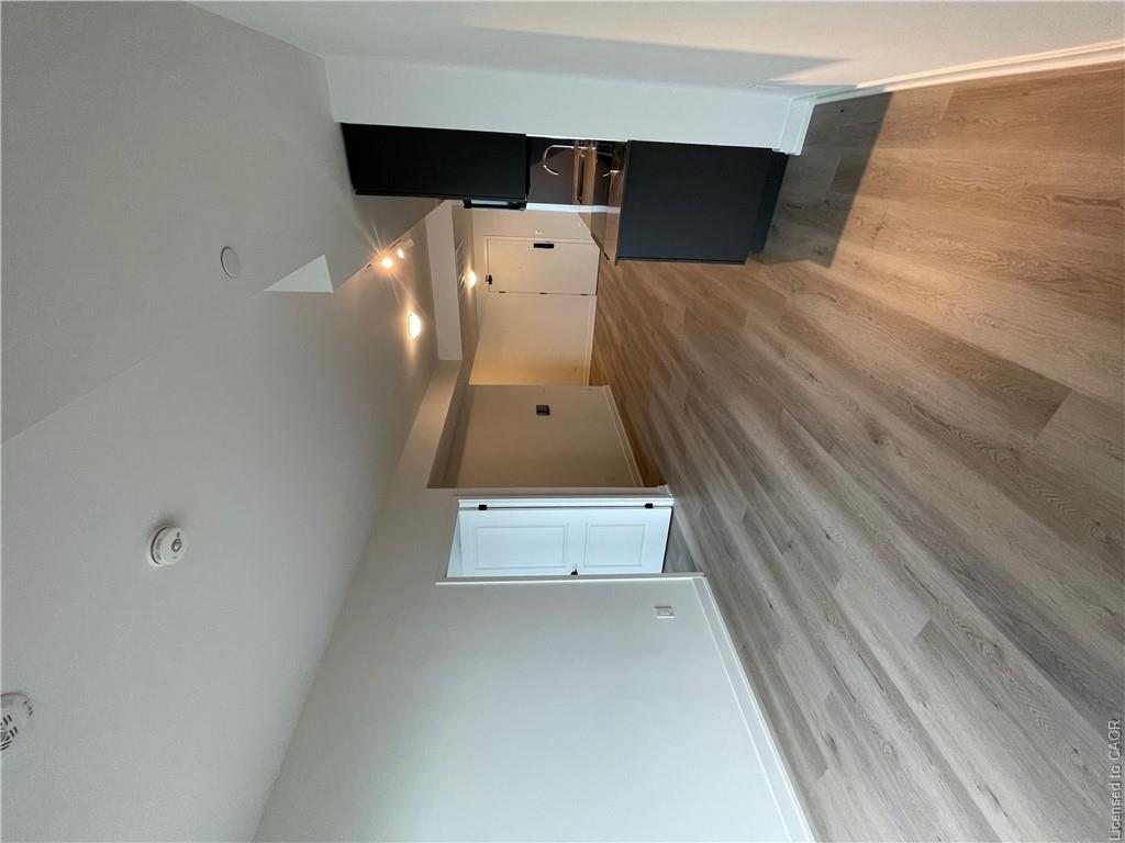 706-2069 Lakeshore Road Property Photo 31
