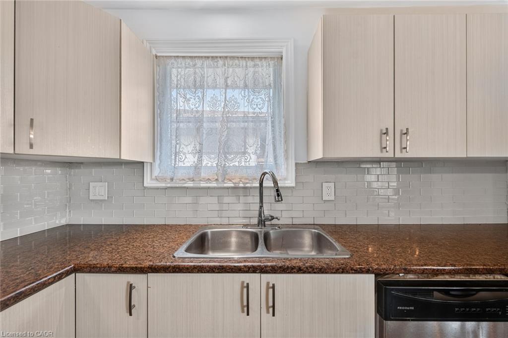 93 Nugent Drive Property Photo 9