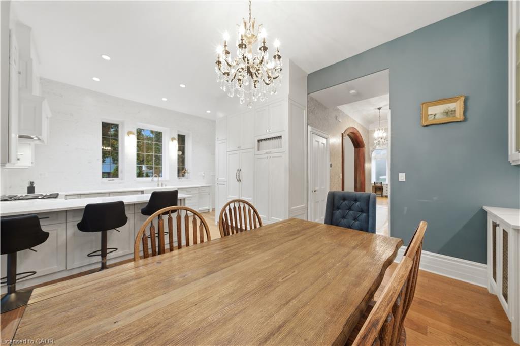 347 Queen Street S Property Photo 11