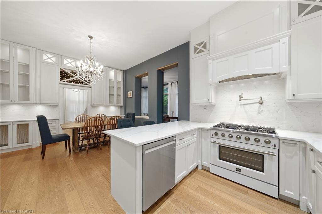 347 Queen Street S Property Photo 15