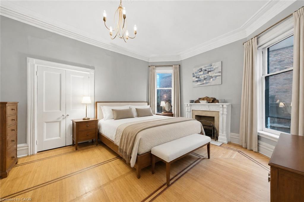 347 Queen Street S Property Photo 16