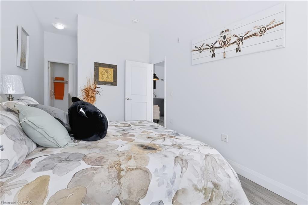 119-1 Redfern Avenue Property Photo 15