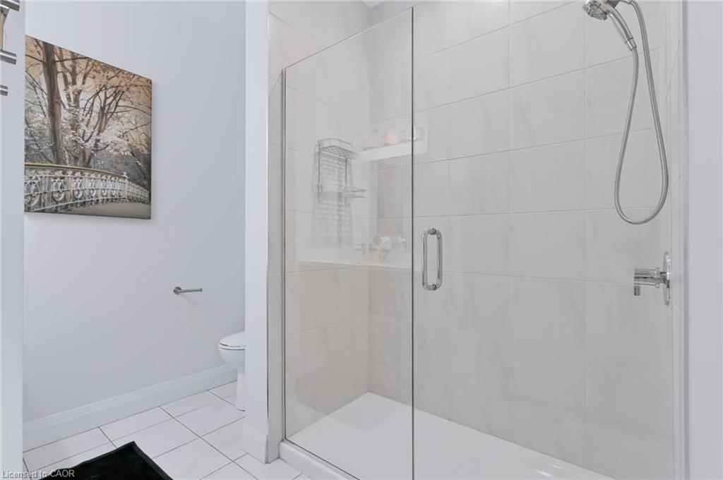 119-1 Redfern Avenue Property Photo 19