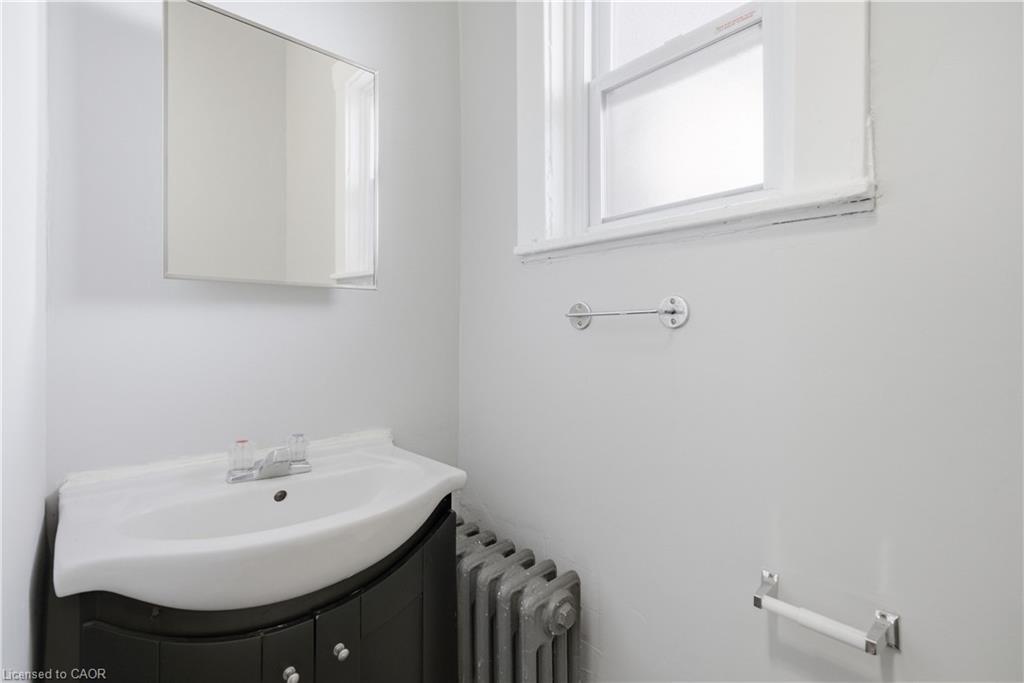 1539-1547 Barton Street E Property Photo 10