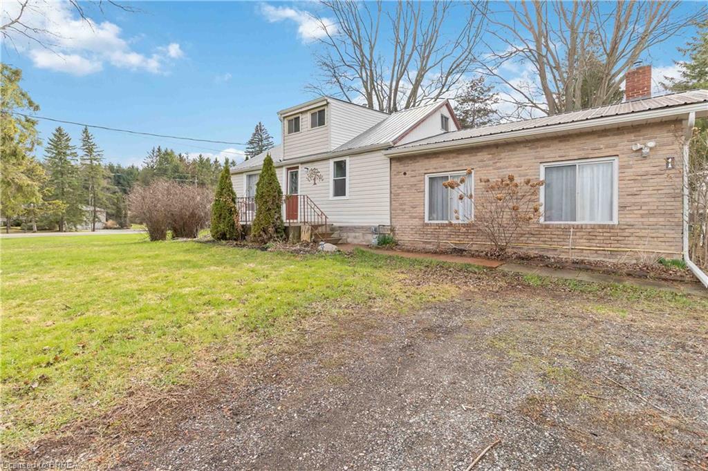 1 Kings Lane Property Photo 2