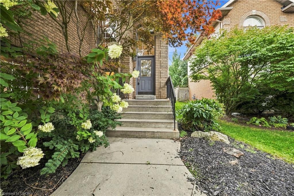 96 Laurendale Avenue Property Photo 3
