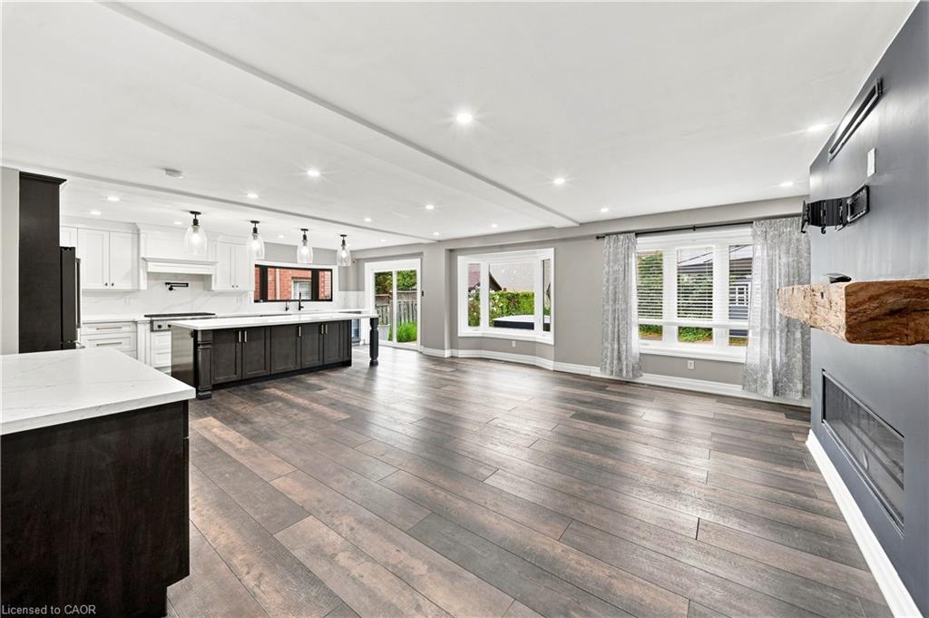 96 Laurendale Avenue Property Photo 8