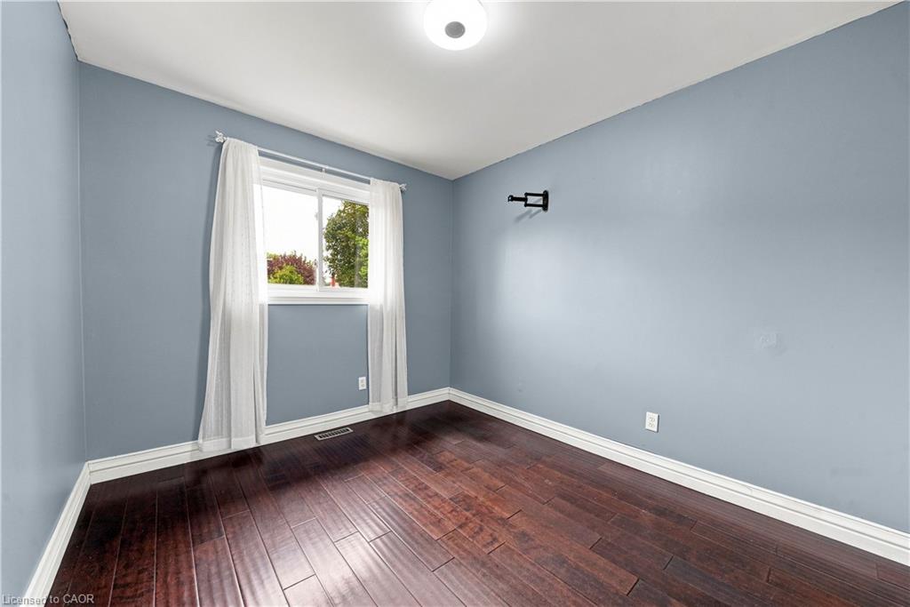 96 Laurendale Avenue Property Photo 32