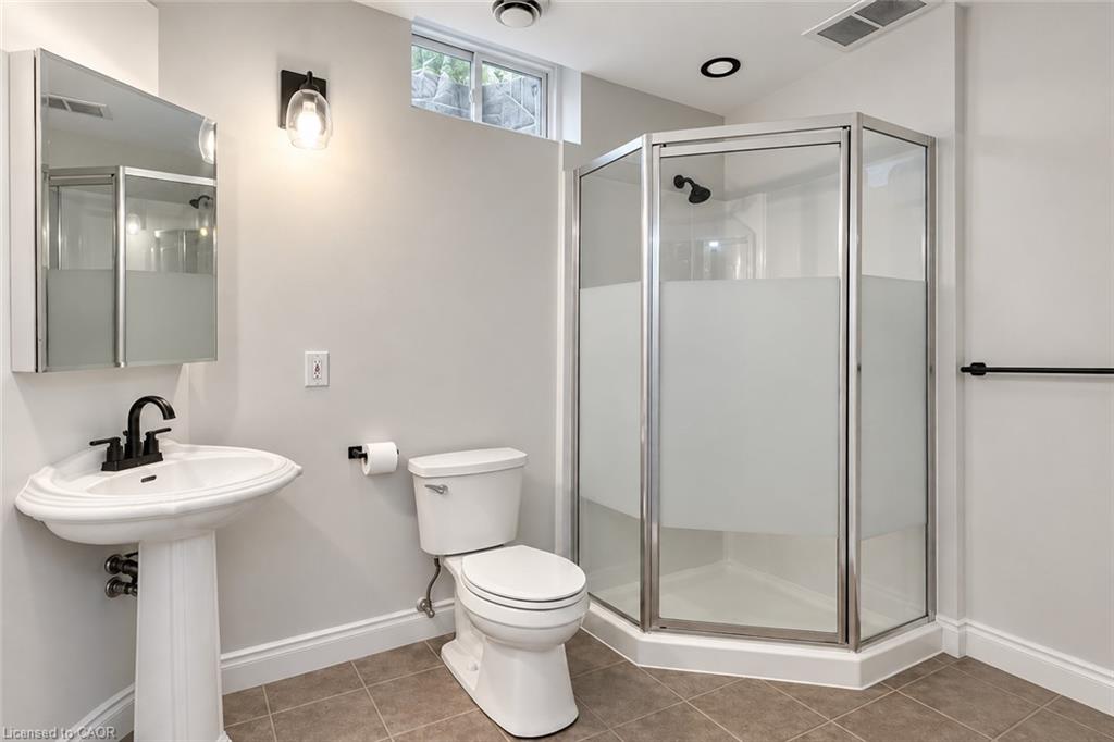 96 Laurendale Avenue Property Photo 39