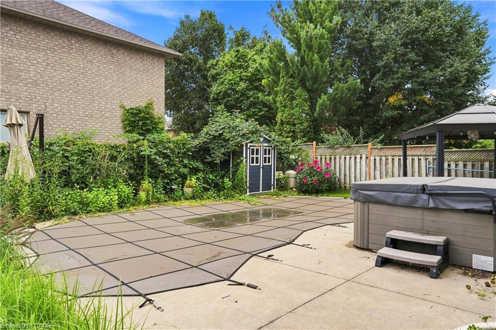 96 Laurendale Avenue Property Photo 40