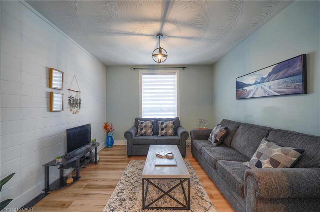 36 Kerr Street Property Photo 7