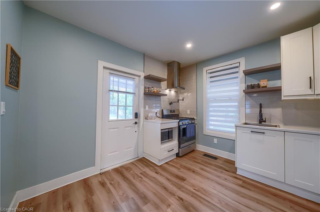 36 Kerr Street Property Photo 10