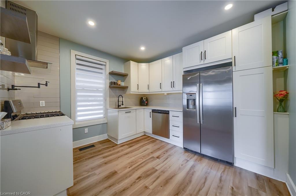 36 Kerr Street Property Photo 11