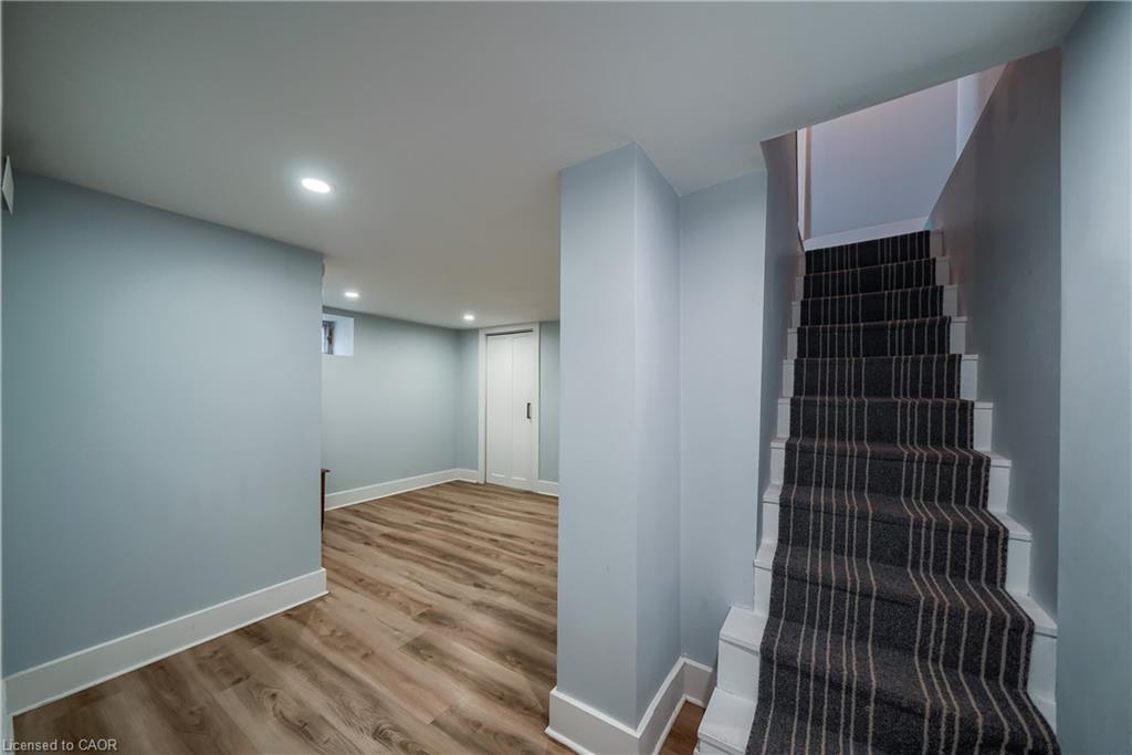 36 Kerr Street Property Photo 25