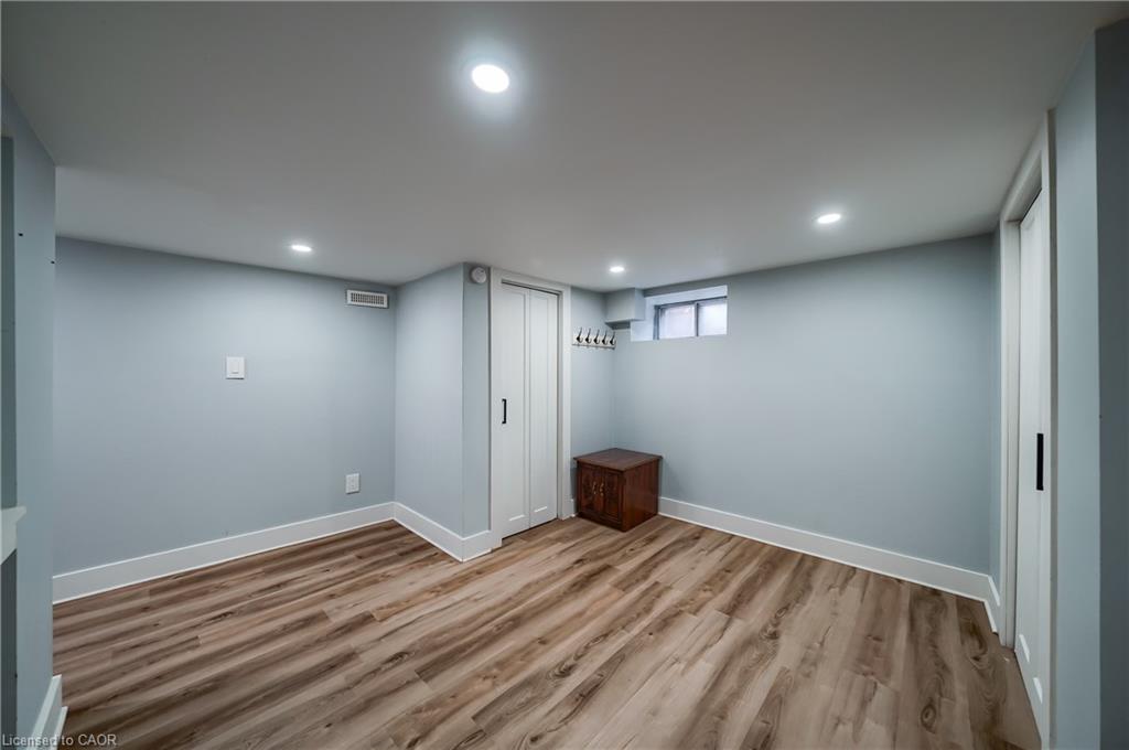 36 Kerr Street Property Photo 27