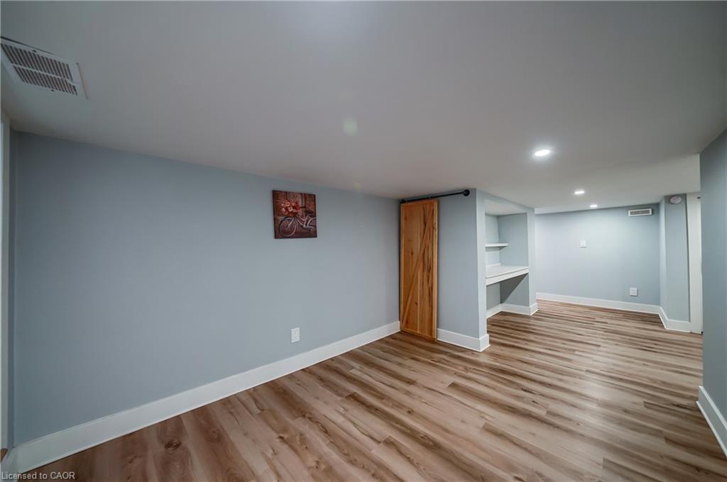 36 Kerr Street Property Photo 28