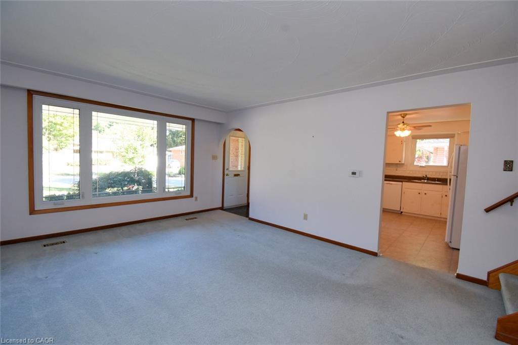5 Rogers Road Property Photo 7