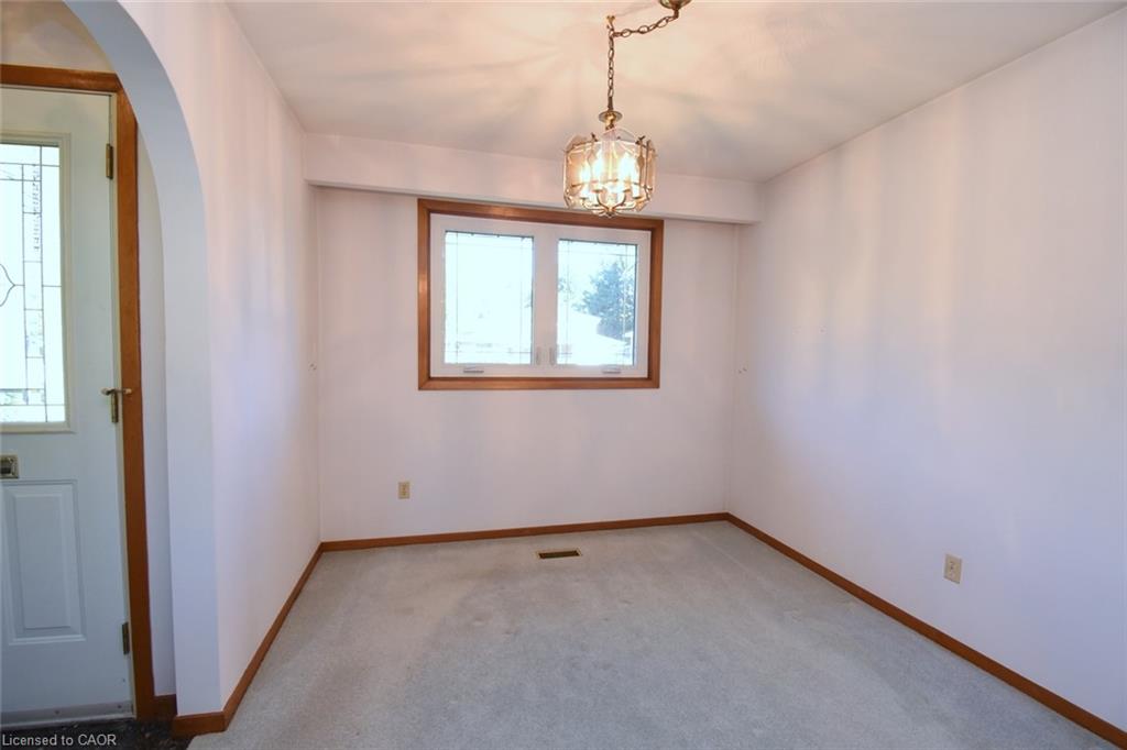 5 Rogers Road Property Photo 9